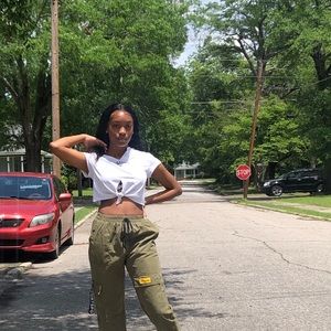 Meet your Posher, Alexis